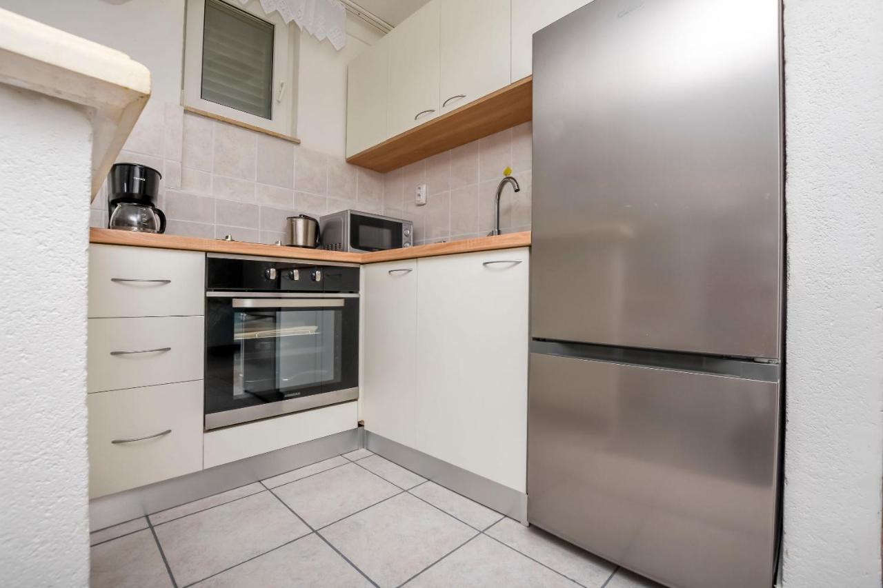 Apartments Ive I Maja Razanj Exterior photo